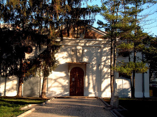 Biserica „Sf. Arhangheli Mihail și Gavril”